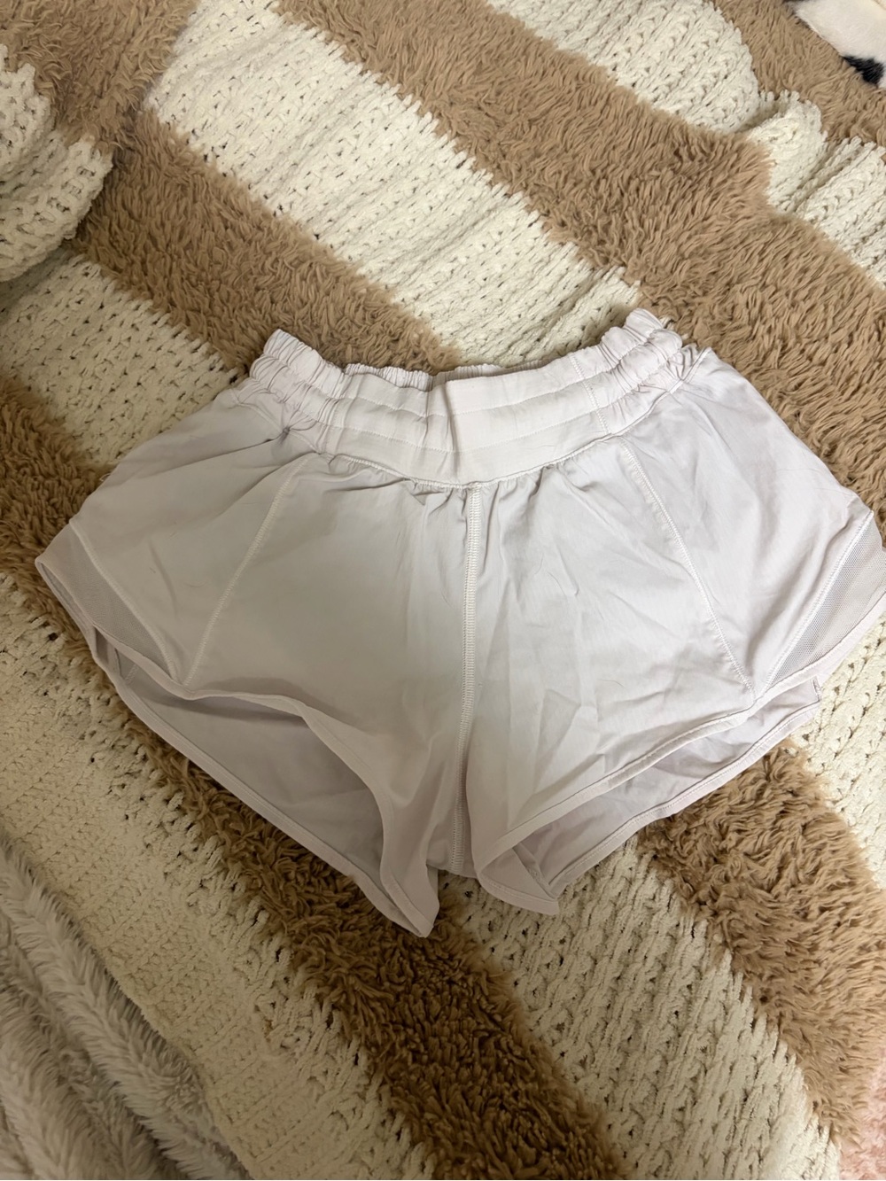lululemon White hottie hot shorts